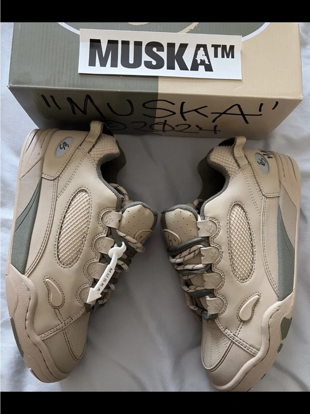 New Autographed 1997 reissue ES Chad Muska black tan green men’s shoes size 10.5